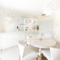 Квартира на первой линии моря/озера в Испании, Каталония, Барселона, 115 кв.м.