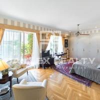 Flat in Spain, Catalunya, Barcelona, 206 sq.m.