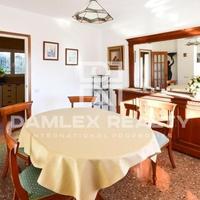 Villa in Spain, Catalunya, Girona, 300 sq.m.