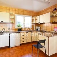 Villa in Spain, Catalunya, Girona, 300 sq.m.