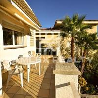 Villa in Spain, Catalunya, Girona, 300 sq.m.