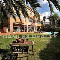 Villa in Spain, Catalunya, Begur, 680 sq.m.