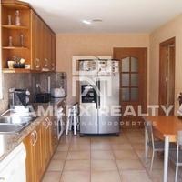 Villa in Spain, Catalunya, Girona, 300 sq.m.