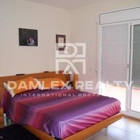 Villa in Spain, Catalunya, Girona, 300 sq.m.