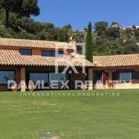 Villa in Spain, Catalunya, Begur, 530 sq.m.