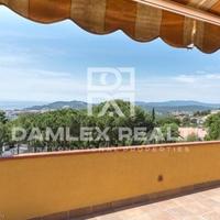 Villa in Spain, Catalunya, Girona, 330 sq.m.