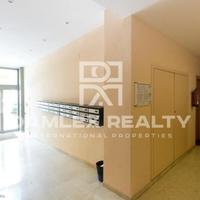 Flat at the second line of the sea / lake in Spain, Catalunya, Barcelona, 110 sq.m.