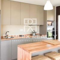 Villa in Spain, Catalunya, Girona, 210 sq.m.