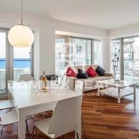 Квартира на первой линии моря/озера в Испании, Каталония, Барселона, 130 кв.м.