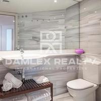 Квартира на первой линии моря/озера в Испании, Каталония, Барселона, 130 кв.м.