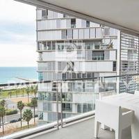 Квартира на первой линии моря/озера в Испании, Каталония, Барселона, 130 кв.м.