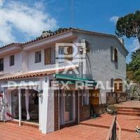 Townhouse in Spain, Catalunya, Girona, 100 sq.m.