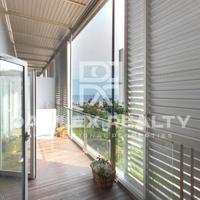 Квартира на первой линии моря/озера в Испании, Каталония, 139 кв.м.