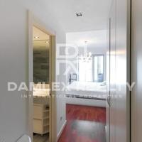 Квартира на первой линии моря/озера в Испании, Каталония, 139 кв.м.