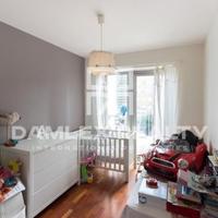 Квартира на первой линии моря/озера в Испании, Каталония, 139 кв.м.