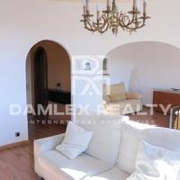 Вилла в Испании, Каталония, Жирона, 296 кв.м.