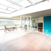 Flat at the first line of the sea / lake in Spain, Catalunya, Barcelona, 202 sq.m.