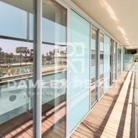 Квартира на первой линии моря/озера в Испании, Каталония, 131 кв.м.