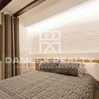 Flat in the city center in Spain, Catalunya, Barcelona, 71 sq.m.