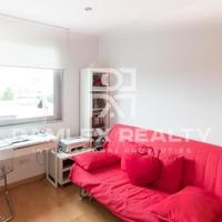 Flat at the second line of the sea / lake in Spain, Catalunya, 105 sq.m.