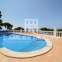 Вилла в Испании, Каталония, Жирона, 330 кв.м.