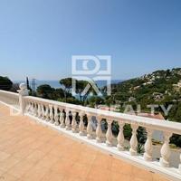 Вилла в Испании, Каталония, Жирона, 330 кв.м.