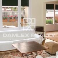 Flat in the city center in Spain, Catalunya, Barcelona, 112 sq.m.