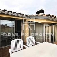 Flat at the first line of the sea / lake in Spain, Catalunya, Girona, 98 sq.m.