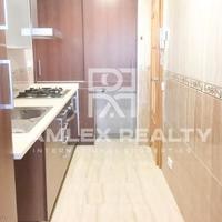 Apartment at the first line of the sea / lake in Spain, Catalunya, Girona, 132 sq.m.