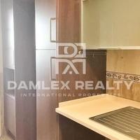 Apartment at the first line of the sea / lake in Spain, Catalunya, Girona, 132 sq.m.