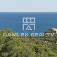 Villa in Spain, Catalunya, Girona, 550 sq.m.