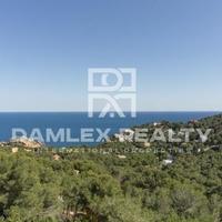 Villa in Spain, Catalunya, Girona, 550 sq.m.