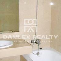 Квартира на первой линии моря/озера в Испании, Каталония, 138 кв.м.