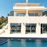 Вилла в Испании, Каталония, Жирона, 550 кв.м.