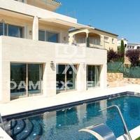 Вилла в Испании, Каталония, Жирона, 550 кв.м.