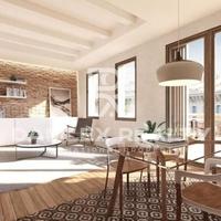 Apartment in the city center in Spain, Catalunya, Barcelona, 120 sq.m.
