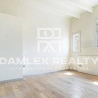 Квартира в центре города в Испании, Каталония, 145 кв.м.