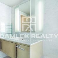 Квартира в центре города в Испании, Каталония, 145 кв.м.