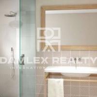 Apartment in the city center in Spain, Catalunya, Barcelona, 105 sq.m.