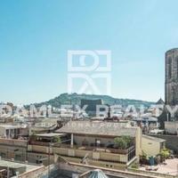 Apartment in the city center in Spain, Catalunya, Barcelona, 105 sq.m.