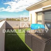 Apartment at the first line of the sea / lake in Spain, Catalunya, Begur, 140 sq.m.