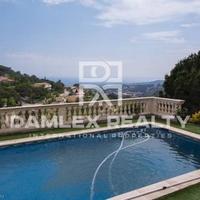 Вилла в пригороде в Испании, Каталония, Багур, 461 кв.м.