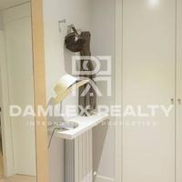 Flat in the city center in Spain, Catalunya, Barcelona, 76 sq.m.