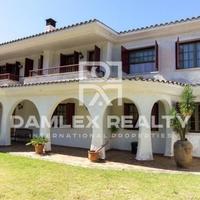 Вилла в Испании, Каталония, Багур, 639 кв.м.