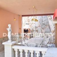 Вилла в пригороде в Испании, Каталония, Жирона, 300 кв.м.