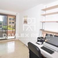 Квартира на второй линии моря/озера в Испании, Каталония, Барселона, 116 кв.м.