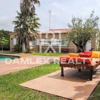 Вилла в Испании, Каталония, Жирона, 250 кв.м.