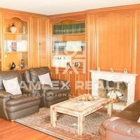 Flat at the first line of the sea / lake in Spain, Catalunya, Girona, 360 sq.m.