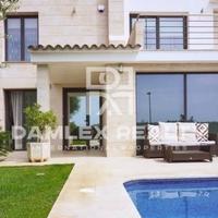 Вилла в Испании, Каталония, Багур, 450 кв.м.