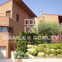 Вилла в Испании, Каталония, Багур, 450 кв.м.